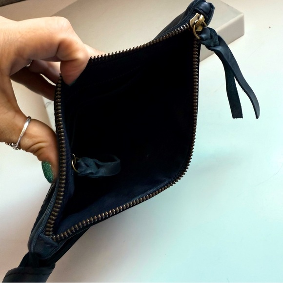 NWOT Able Rachel Wristlet - Black - Picture 4 of 4